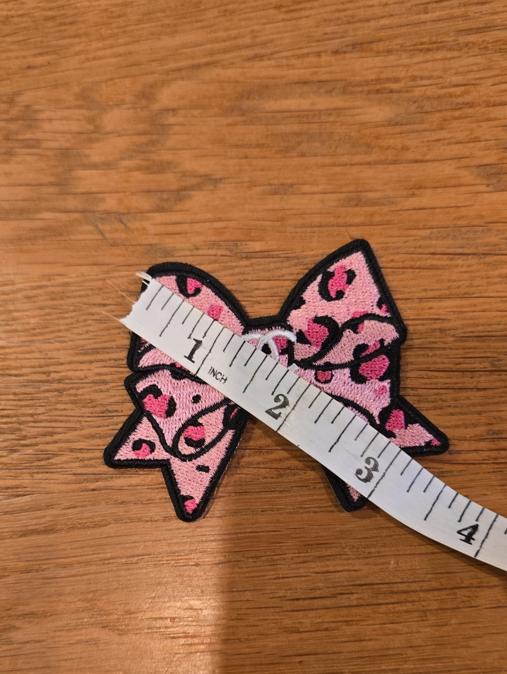 Bow Iron On Patch - Picture 4 of 4